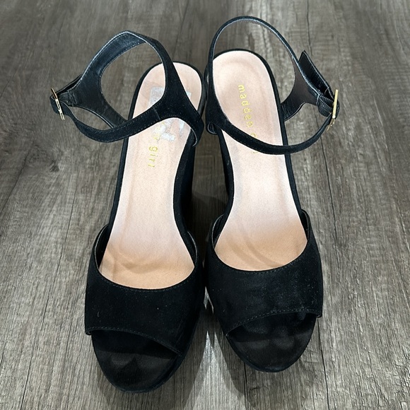 MADDEN GIRL| Cena Wedge Sandals - Picture 2 of 8